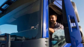 Flexibilizan los tiempos de conducción y descanso de los transportistas afectados por los bloqueos en Francia